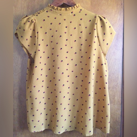 Blouse for women size Medium - Picture 5 of 5